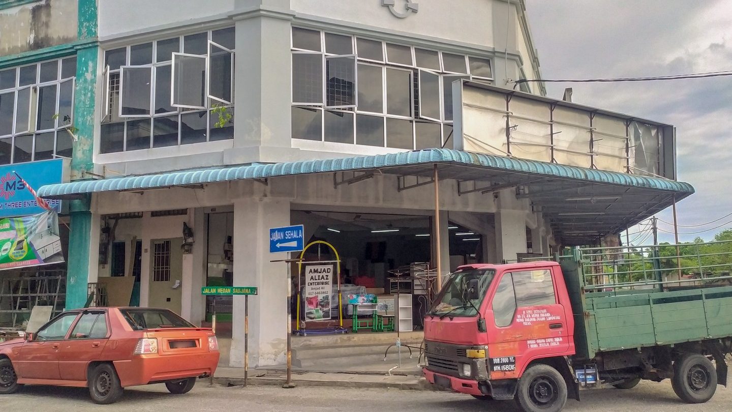 afzal khan kedai perabot jalan raja aman shah port dickson