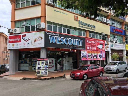 Wescourt Jalan Teluk Sisek