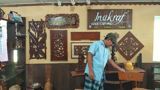 Inakraf Wood Carving (000751743-A)