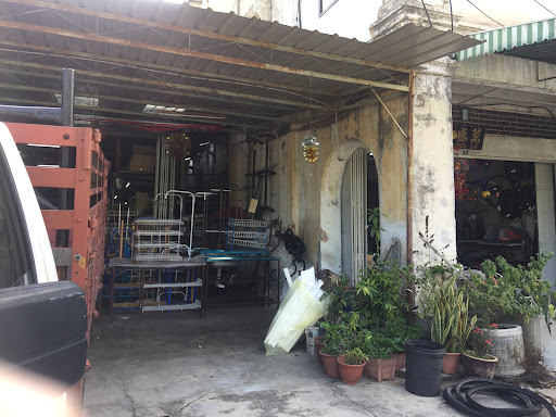 Chop Mun Sin ( Furniture & Bicycle)