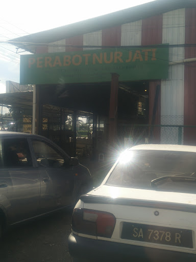 Perabot Jati