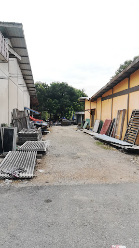 Kedai barang barang terpakai
