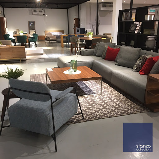 Stanzo Collection (USJ)