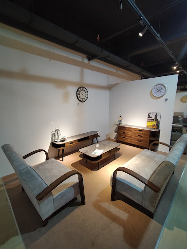 Recafi Furniture (Ipoh)