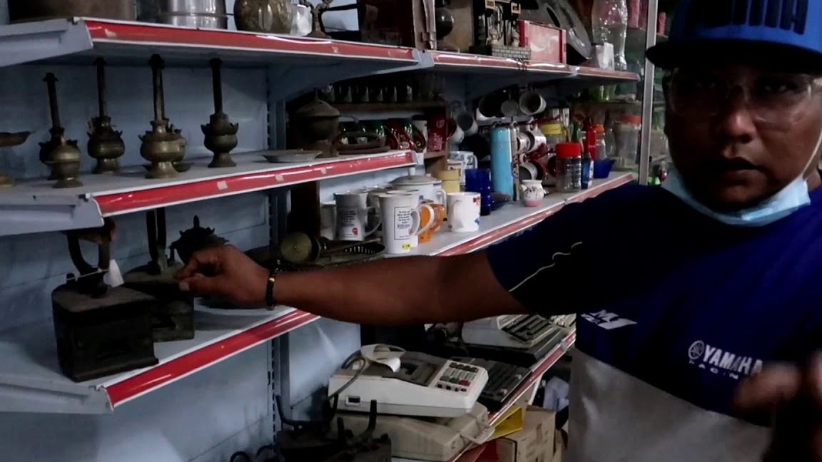 kedai barang terpakai singapore parit raja