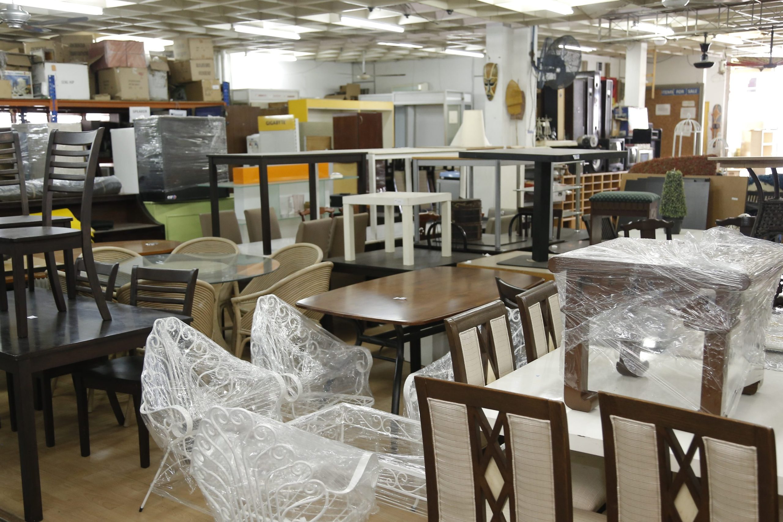 kedai kaki lelong scaled