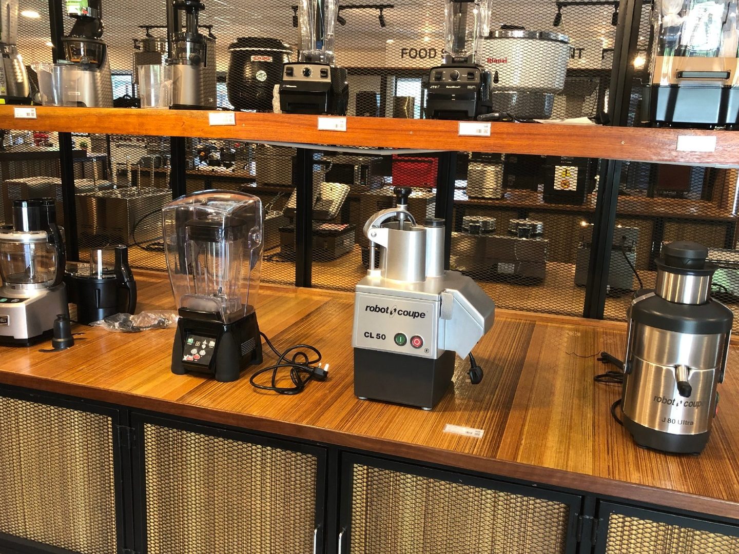 kitchen arena showroom