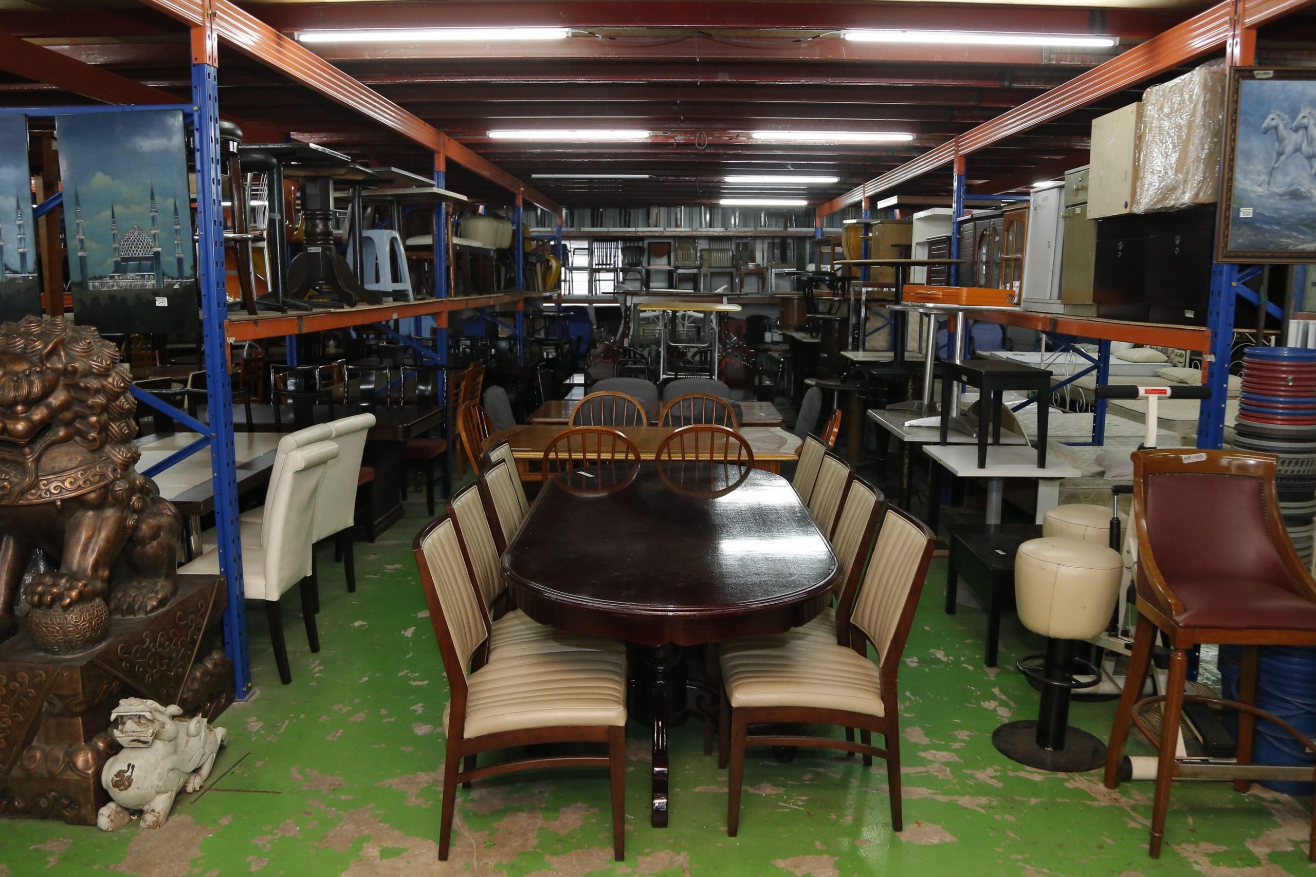 master 2nd hand furniture shop scaled
