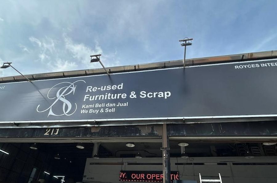 rs re used furniture scrap