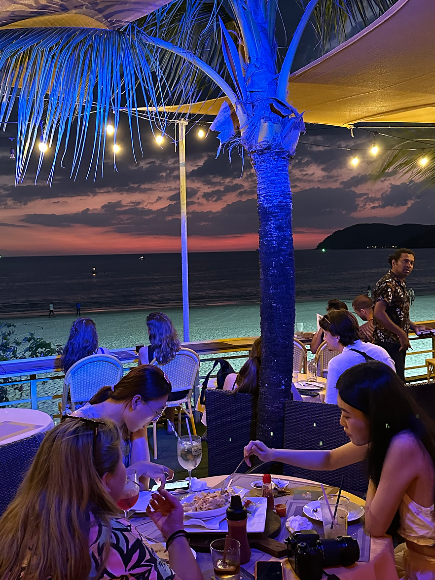 yellow beach cafe